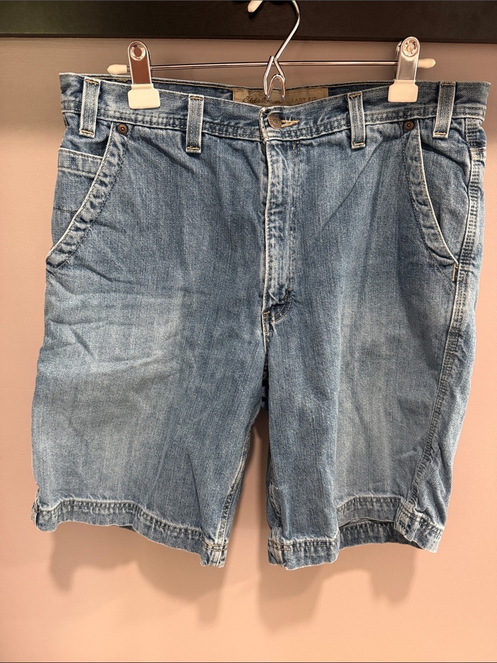 Men’s Eddie Bauer Light Blue Denim Jean Shorts size 36